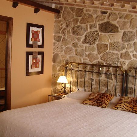 Hostal Casa Laure Y Mª Jose Аренс-де-Льедо Экстерьер фото