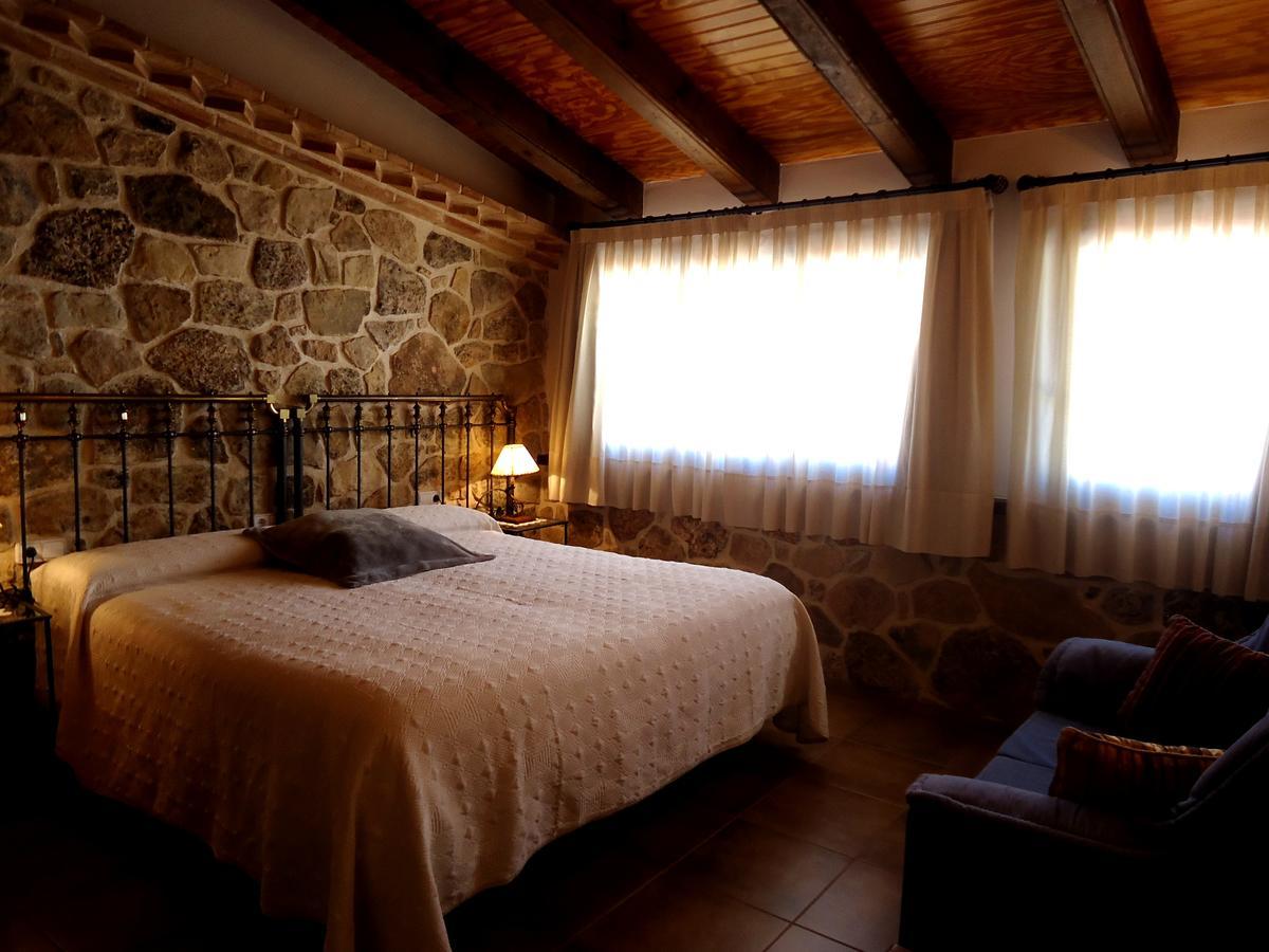Hostal Casa Laure Y Mª Jose Аренс-де-Льедо Экстерьер фото