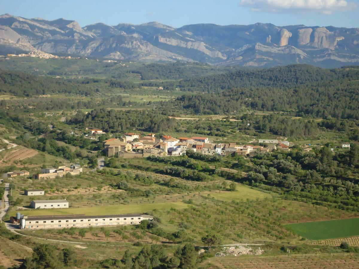Hostal Casa Laure Y Mª Jose Аренс-де-Льедо Экстерьер фото