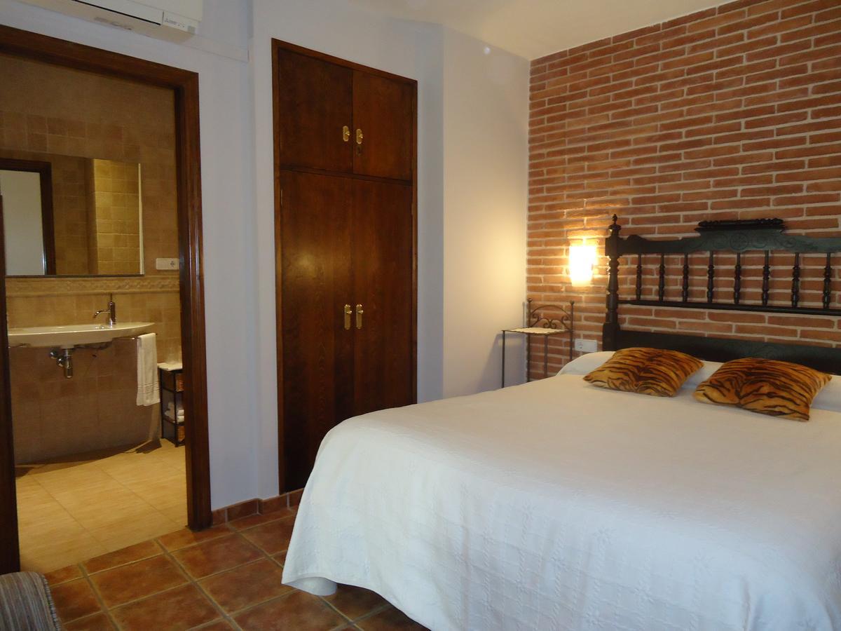 Hostal Casa Laure Y Mª Jose Аренс-де-Льедо Экстерьер фото